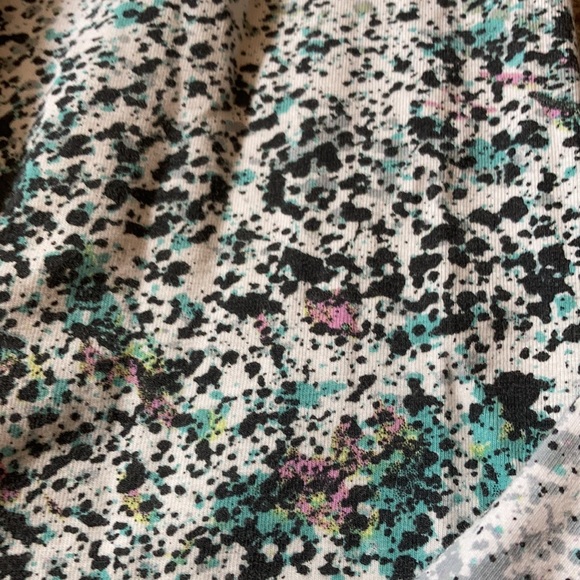 Like new Nike paint splatter leggings - Picture 4 of 8